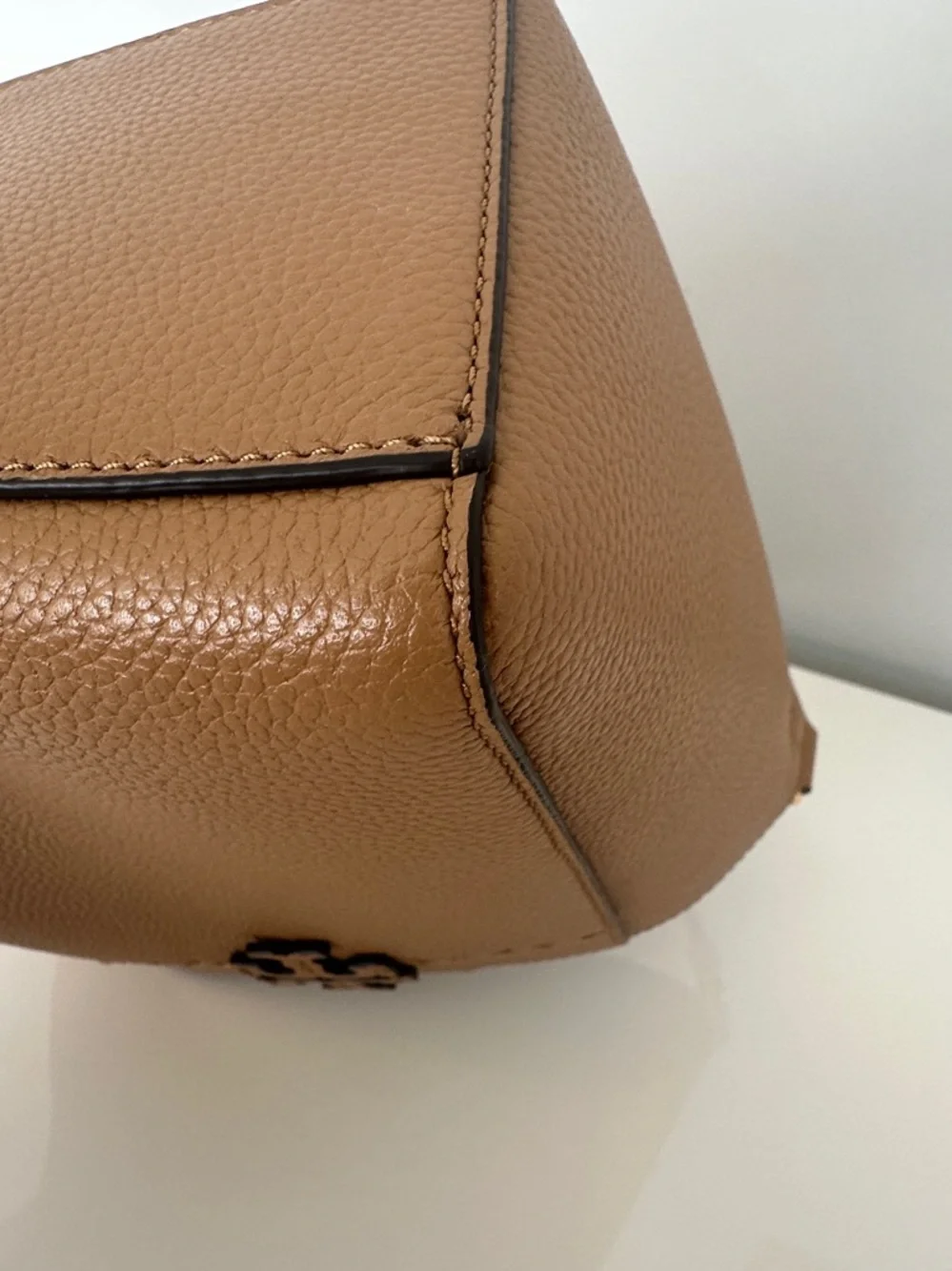 Tory Burch Small McGraw Crossbody Bucket Bag in Tiramisu - Picture 9 of 16